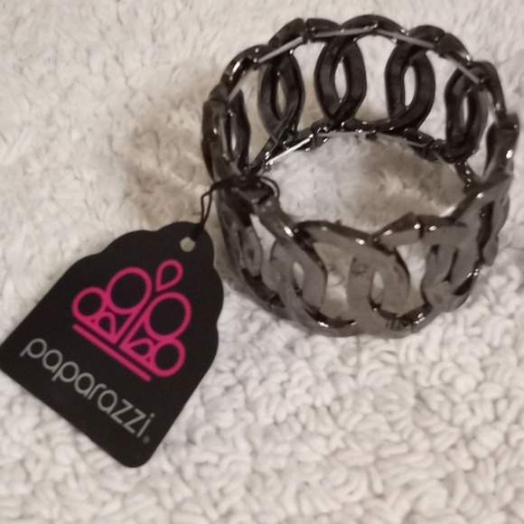 Industrial  Indulgence  Black Bracelet - Picture 1 of 1